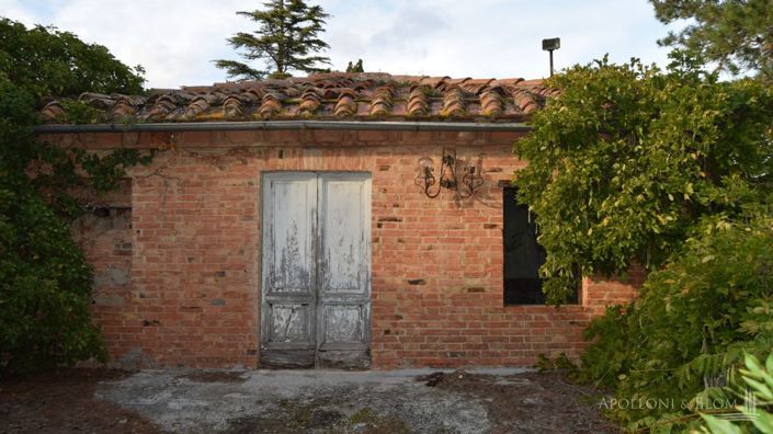 Image No.14-10 Bed Apartment for sale