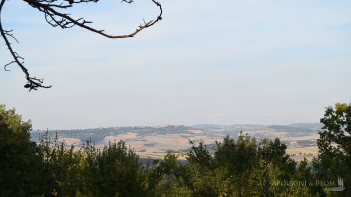 Image No.24-10 Bed Apartment for sale