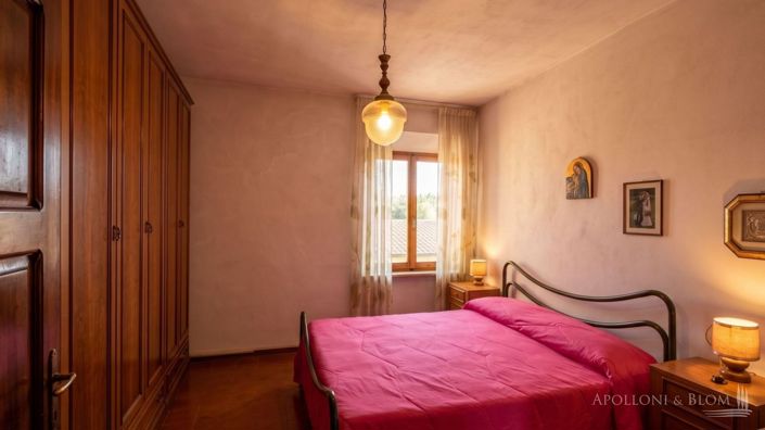 Image No.11-4 Bed Apartment for sale
