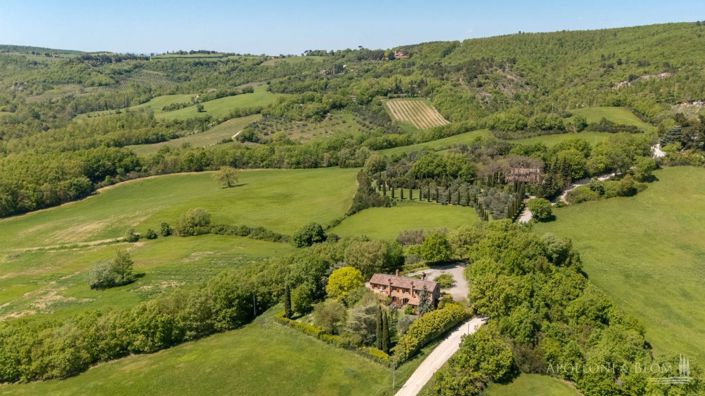 Image No.1-6 Bed Apartment for sale