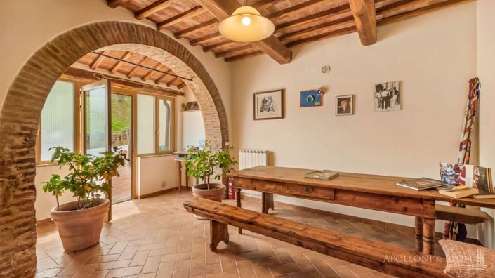 Image No.28-10 Bed Apartment for sale