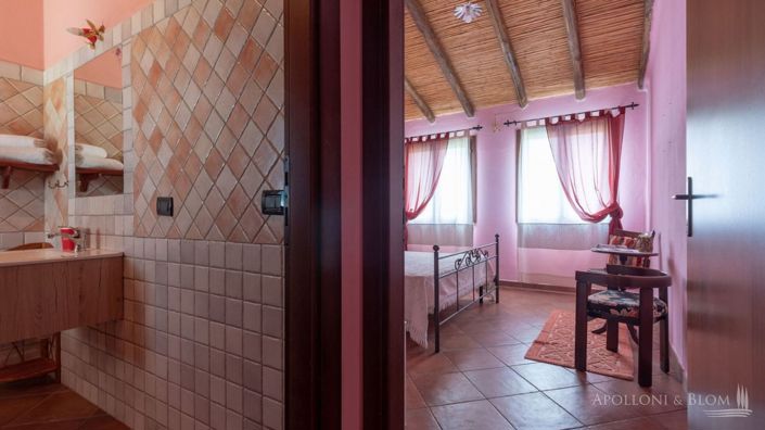 Image No.11-11 Bed Apartment for sale