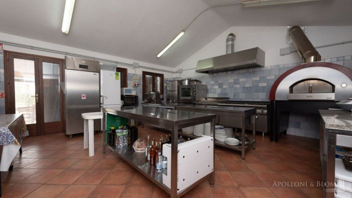 Image No.16-11 Bed Apartment for sale