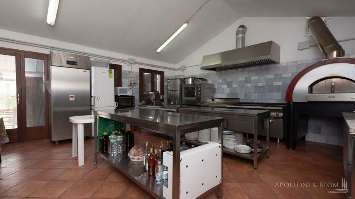 Image No.20-11 Bed Apartment for sale