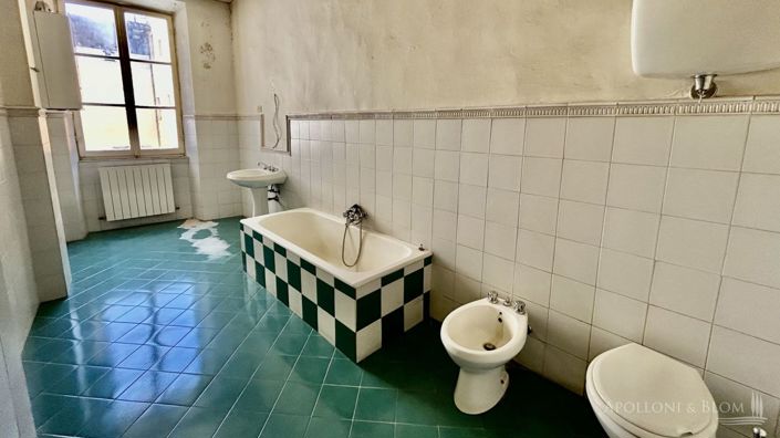 Image No.23-2 Bed Apartment for sale