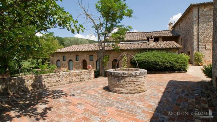 Image No.12-11 Bed Apartment for sale