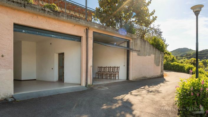 Image No.20-2 Bed Apartment for sale