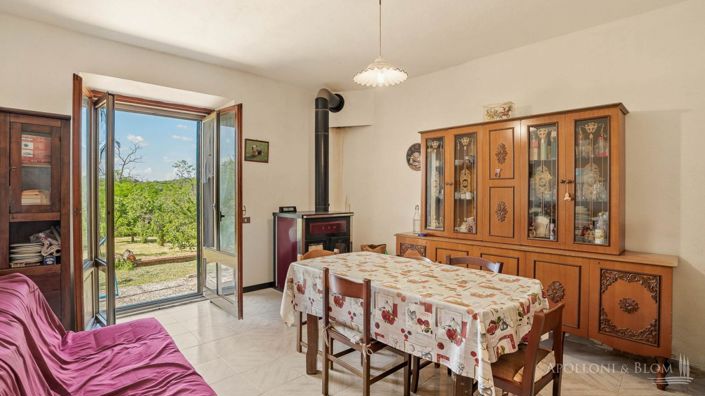 Image No.10-6 Bed Apartment for sale