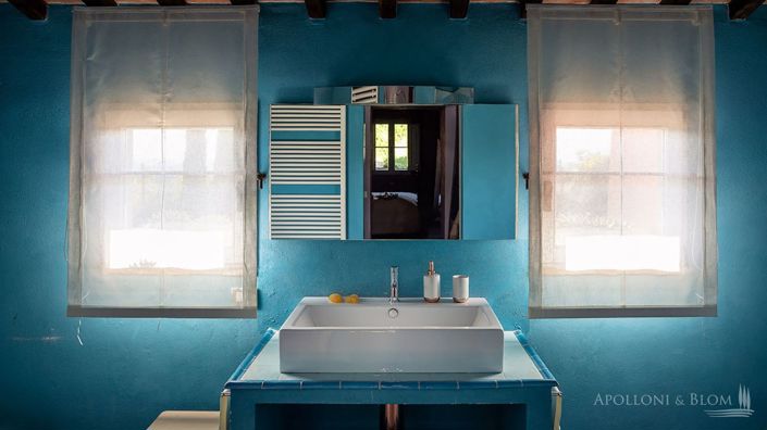 Image No.17-8 Bed Villa for sale