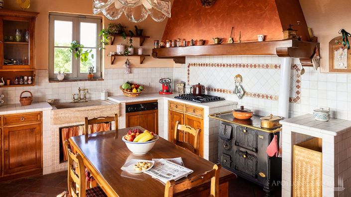 Image No.22-8 Bed Villa for sale