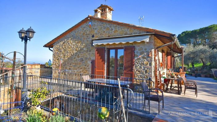 Image No.1-2 Bed Villa for sale