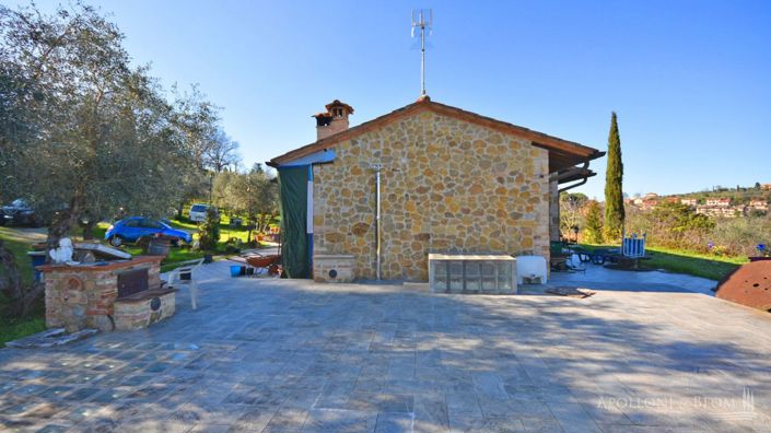 Image No.16-2 Bed Villa for sale