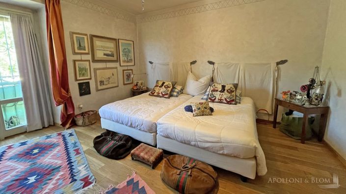 Image No.17-3 Bed Apartment for sale