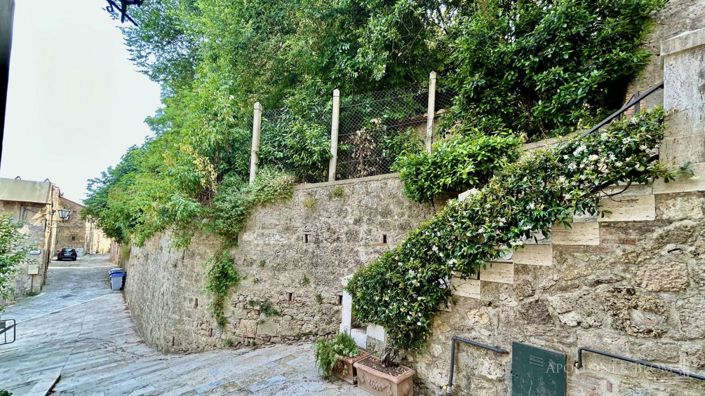 Image No.24-2 Bed Apartment for sale