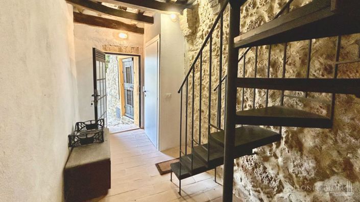 Image No.27-2 Bed Apartment for sale