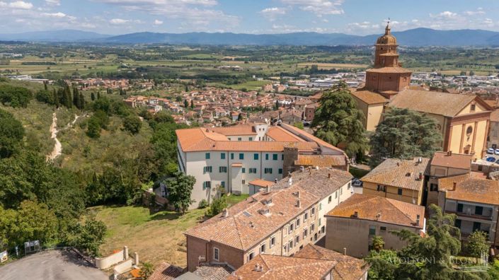 Image No.10-3 Bed Apartment for sale