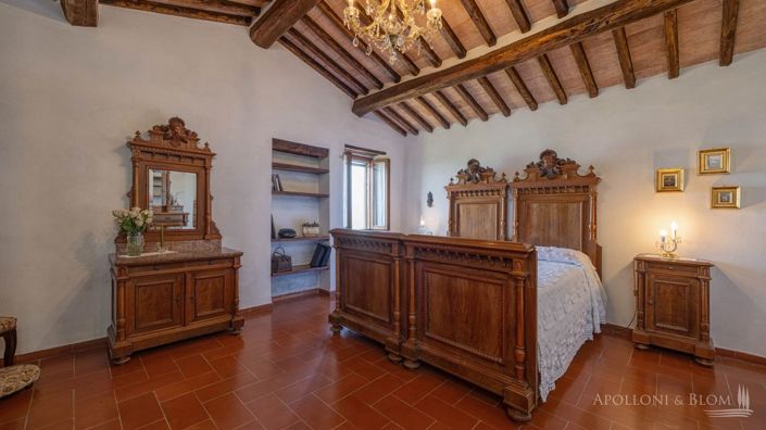 Image No.24-3 Bed Apartment for sale