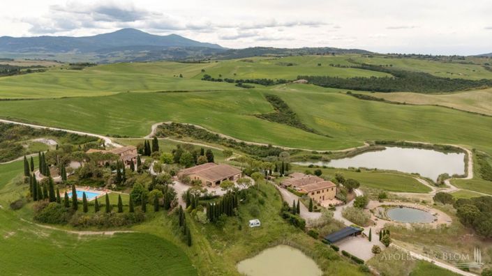 Image No.12-Appartement de 11 chambres à vendre à Sienne