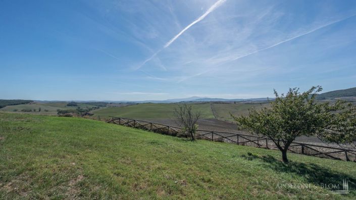 Image No.24-3 Bed Apartment for sale