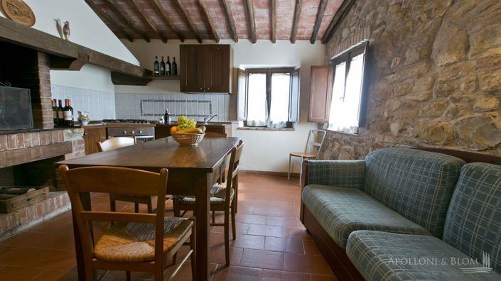 Image No.22-13 Bed Apartment for sale