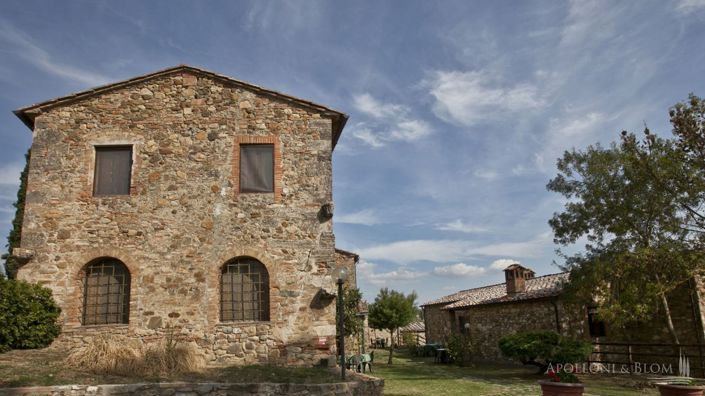 Image No.6-13 Bed Apartment for sale