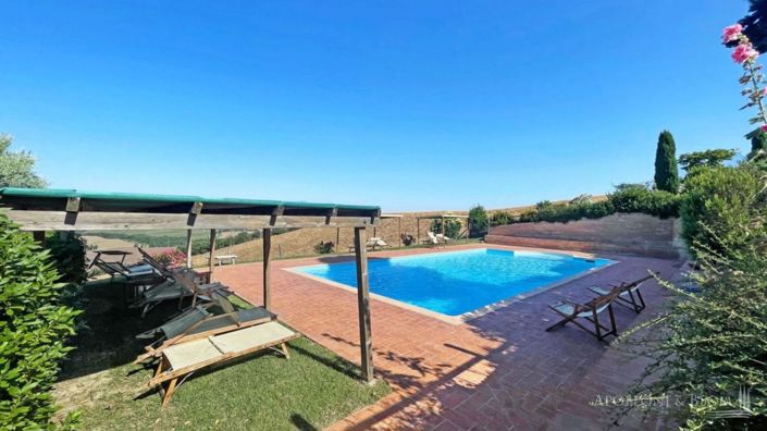 Image No.11-Appartement de 8 chambres à vendre à Sarteano