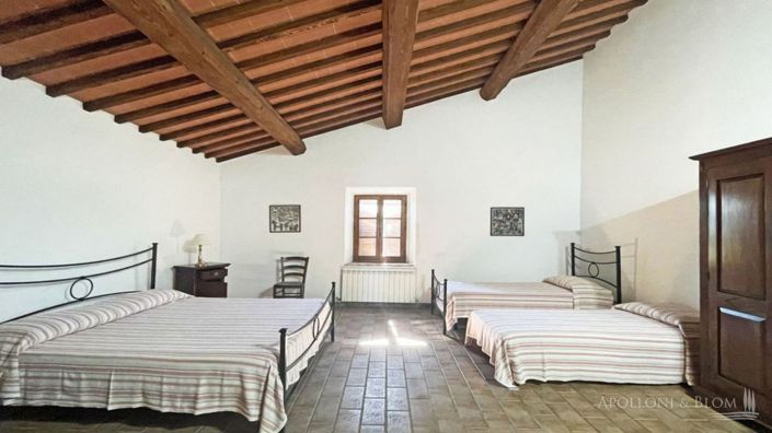 Image No.23-Appartement de 8 chambres à vendre à Sarteano