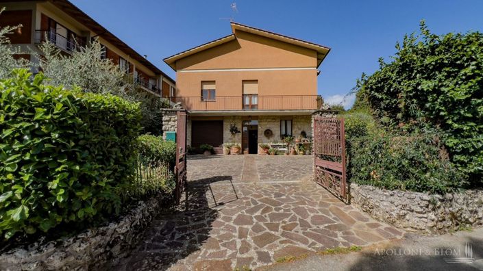 Image No.1-3 Bed Country House for sale
