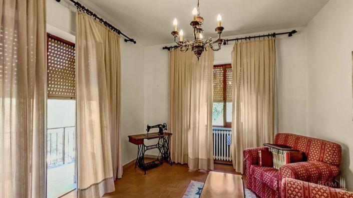 Image No.20-3 Bed Country House for sale