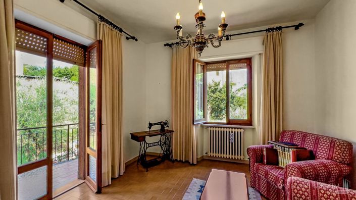 Image No.21-3 Bed Country House for sale