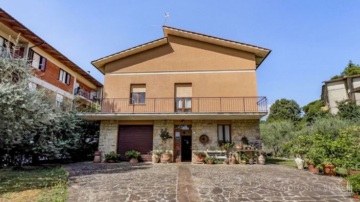 Image No.6-3 Bed Country House for sale