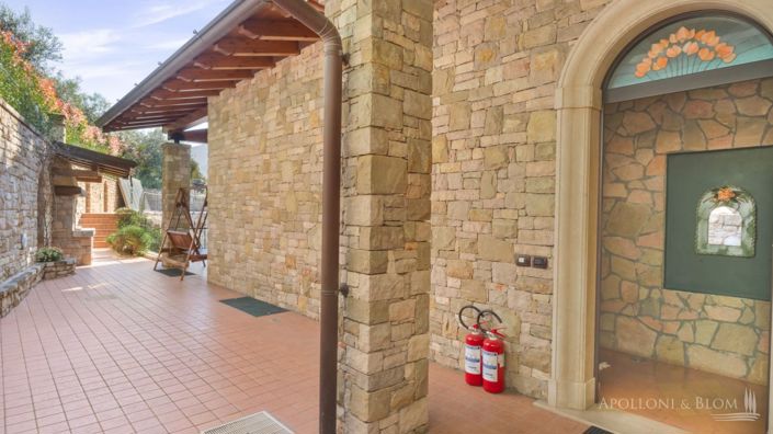 Image No.14-6 Bed Villa for sale