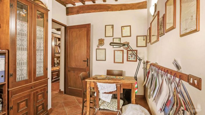 Image No.10-4 Bed Apartment for sale