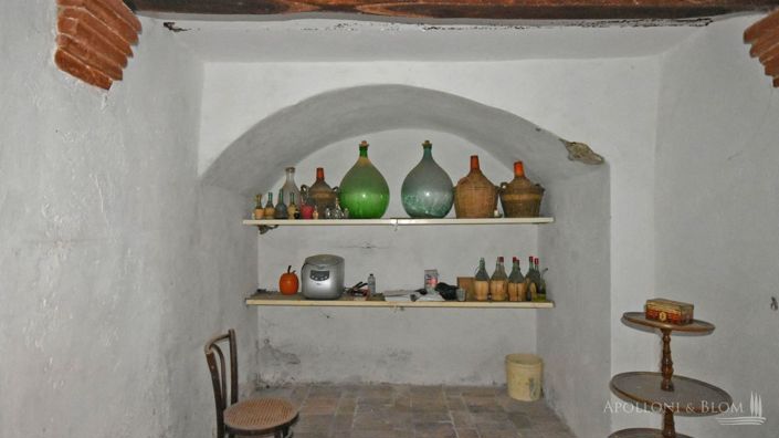 Image No.16-6 Bed Apartment for sale