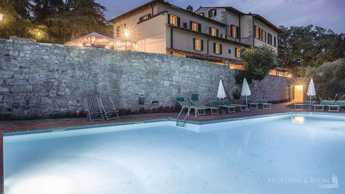 Image No.1-26 Bed Apartment for sale