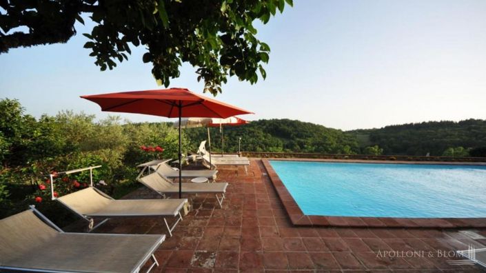 Image No.9-26 Bed Apartment for sale