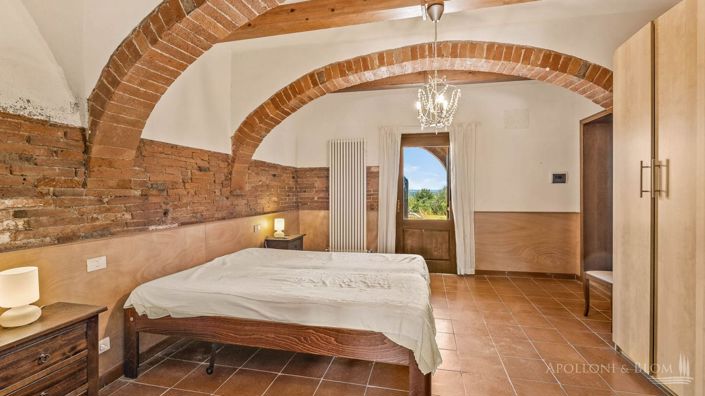 Image No.14-6 Bed Apartment for sale