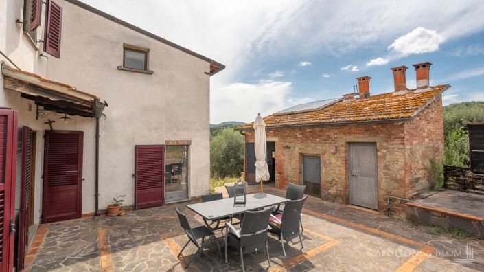 Image No.20-6 Bed Apartment for sale