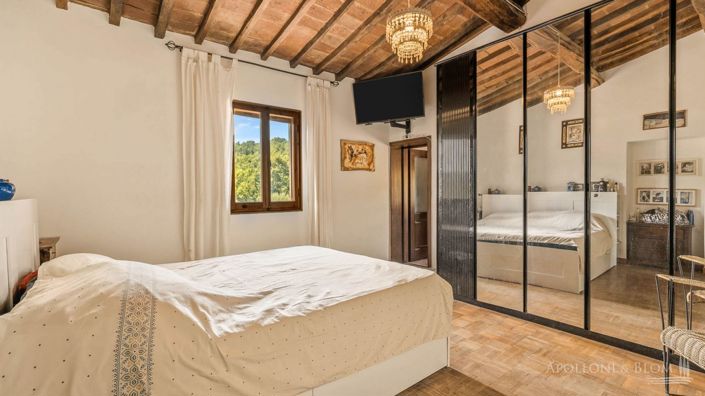 Image No.26-6 Bed Apartment for sale