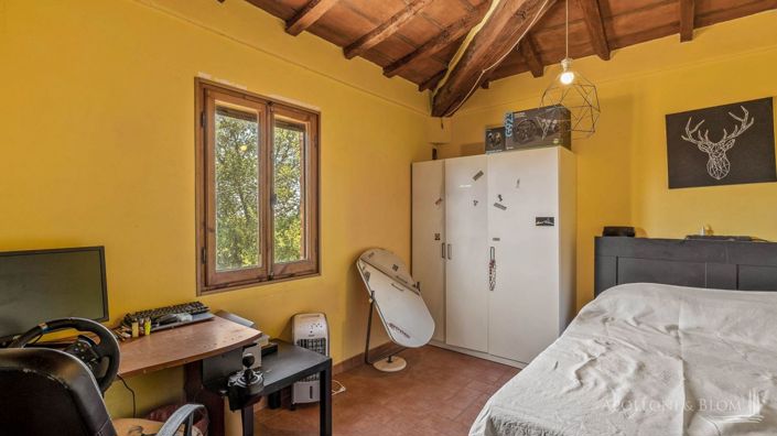 Image No.29-6 Bed Apartment for sale