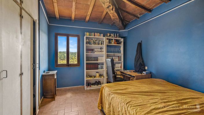 Image No.30-6 Bed Apartment for sale