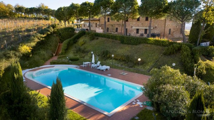 Image No.13-8 Bed Apartment for sale