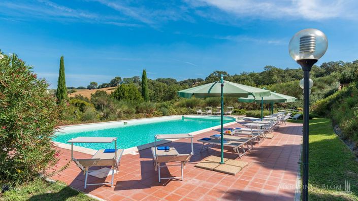 Image No.14-8 Bed Apartment for sale