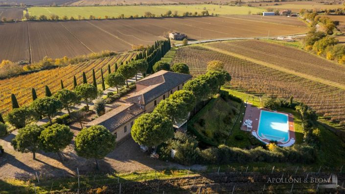 Image No.3-8 Bed Apartment for sale