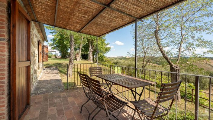 Image No.23-10 Bed Apartment for sale