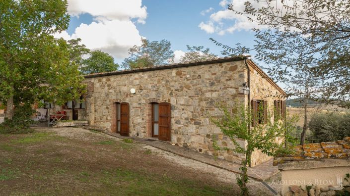 Image No.26-10 Bed Apartment for sale