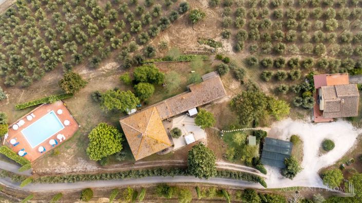 Image No.30-10 Bed Apartment for sale