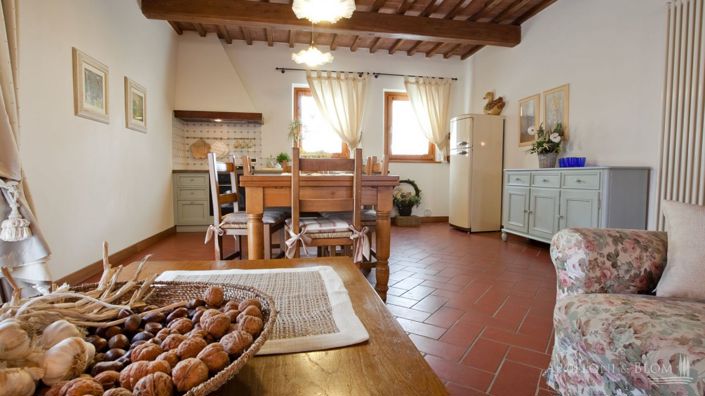 Image No.26-34 Bed Villa for sale