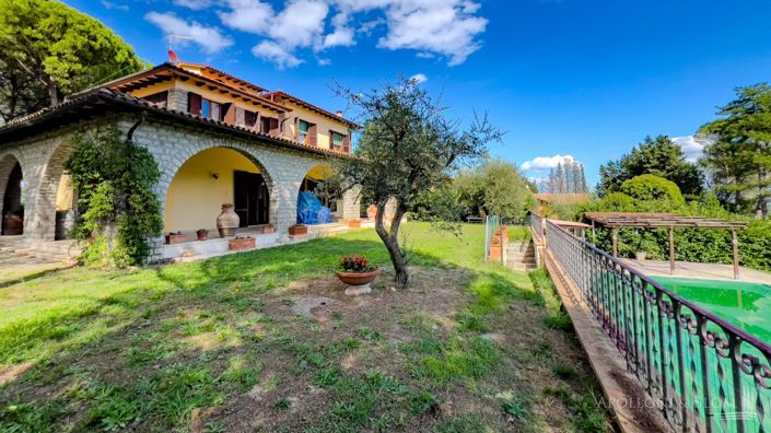 Image No.25-Villa de 4 chambres à vendre à Cetona