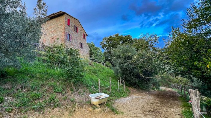 Image No.18-3 Bed Apartment for sale